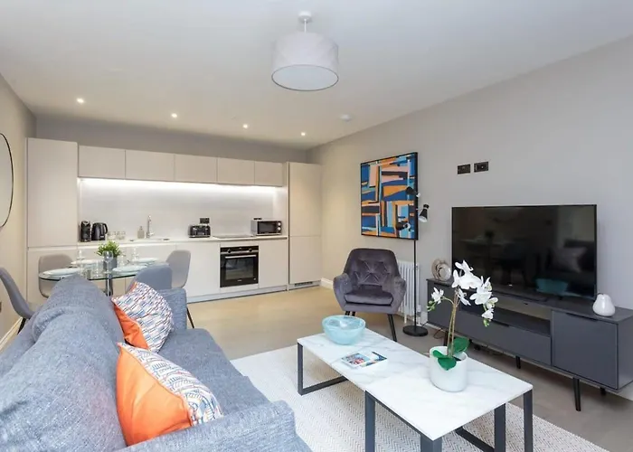 Dragon Suites - Edinburgh City Centre 2 Bed Apartment